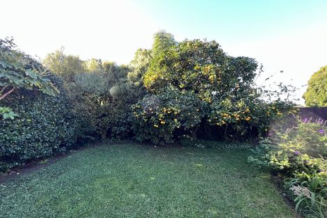 Photo of property in 29 Himalaya Drive, Half Moon Bay, Auckland, 2012