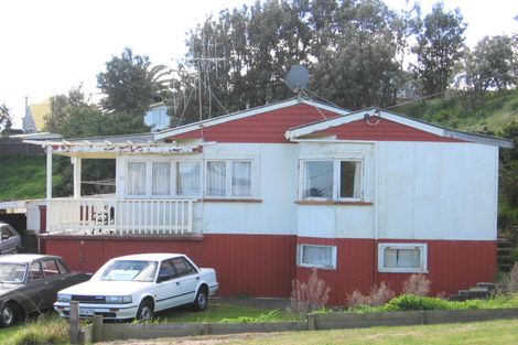 Photo of property in 53 Pratt Avenue, Foxton Beach, Foxton, 4815