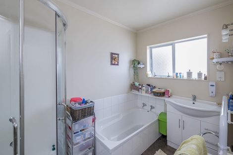 Photo of property in 5 Buckley Road, Shannon, Palmerston North, 4474