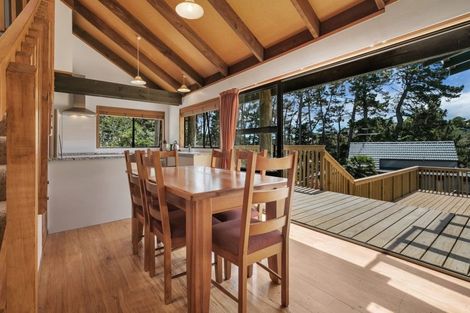 Photo of property in 25 Jacaranda Avenue, Beach Haven, Auckland, 0626