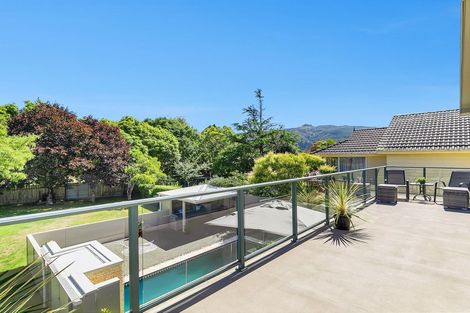 Photo of property in 12 Dowling Grove, Silverstream, Upper Hutt, 5019