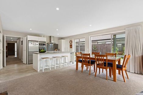 Photo of property in 128 Puhirake Crescent, Pyes Pa, Tauranga, 3112