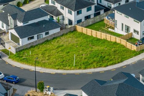 Photo of property in 5 Eric Gifford Drive, Ranui, Auckland, 0612