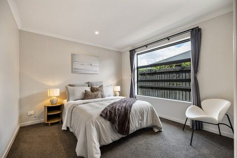 Photo of property in 16 Dollar Place, Prebbleton, 7604