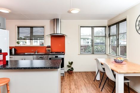 Photo of property in 13 Watts Crescent, Hamilton East, Hamilton, 3216