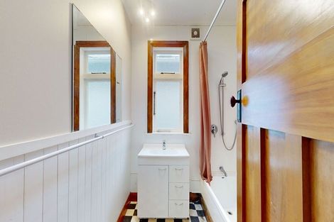 Photo of property in 45a Adams Terrace, Aro Valley, Wellington, 6021