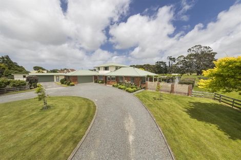 Photo of property in 19 Barnett Drive, Marton, 4710