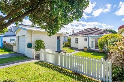 Photo of property in 26 Kauri Street, Eastbourne, Lower Hutt, 5013
