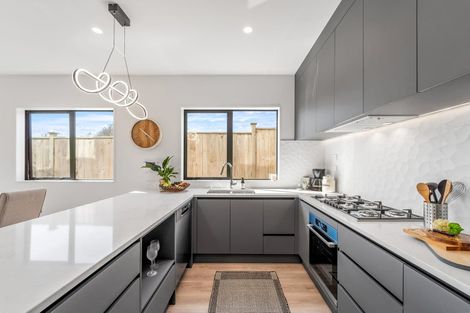 Photo of property in 21b Montgomery Avenue, Belmont, Auckland, 0622