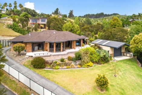 Photo of property in 2 Governors Heights, Whangamata, 3620