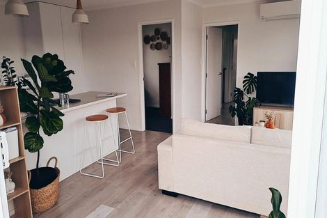 Photo of property in 10 Fordham Street, Beach Haven, Auckland, 0626