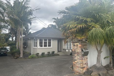 Photo of property in 1/7 Merton Avenue, Glenfield, Auckland, 0627