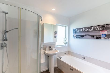 Photo of property in 39 Spackman Crescent, Paraparaumu, 5032