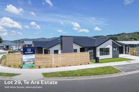 Photo of property in 40 Te Ara O Roimata, Wainuiomata, Lower Hutt, 5014