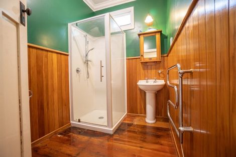 Photo of property in 253 College Street, West End, Palmerston North, 4412