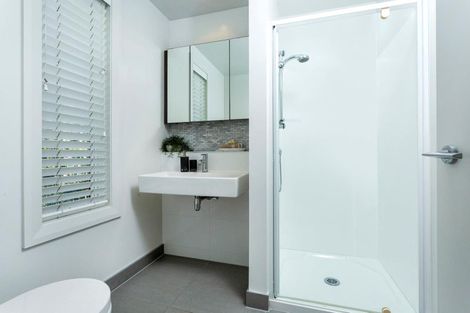 Photo of property in 223a Hurstmere Road, Takapuna, Auckland, 0622