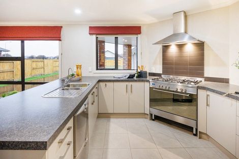 Photo of property in 3 Medallion Court, Kelvin Grove, Palmerston North, 4414