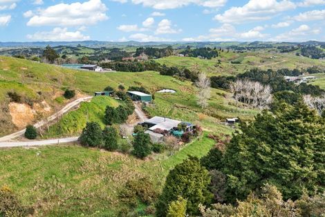 Photo of property in 63 Porter Road, Paparoa, 0571
