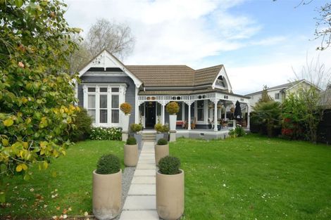 Photo of property in 256 Edgeware Road, Edgeware, Christchurch, 8013