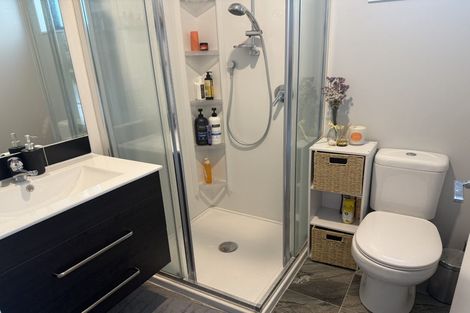 Photo of property in 25 Tokai Place, Glen Eden, 0602