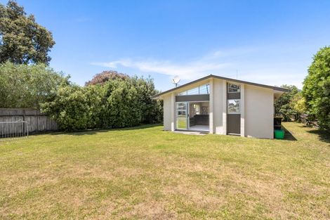 Photo of property in 108 Linton Crescent, Whangamata, 3620