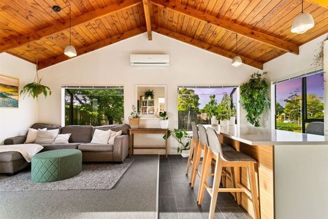 Photo of property in 2/30 Seymour Road, Sunnyvale, Auckland, 0612