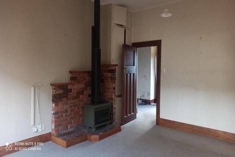Photo of property in 1 Cossens Street, Balclutha, 9230