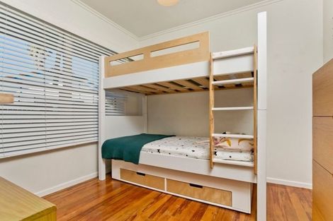 Photo of property in 2/54 Northboro Road, Belmont, Auckland, 0622