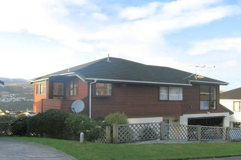 Photo of property in 19 Ordley Grove, Tawa, Wellington, 5028