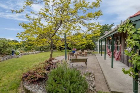 Photo of property in 18 Campion Road, Waikanae Beach, Waikanae, 5036