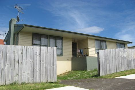 Photo of property in 2 Kamaka Road, Mangere Bridge, Auckland, 2022