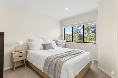 Photo of property in 77 Erlestoke Crescent, Churton Park, Wellington, 6037