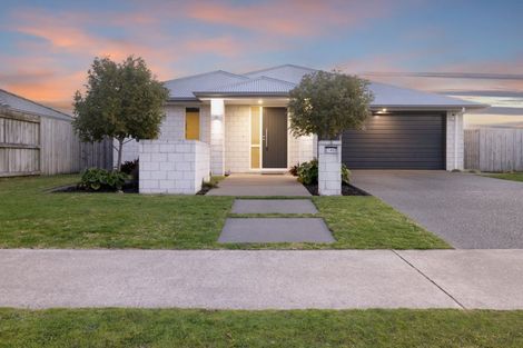 Photo of property in 146 The Boulevard, Papamoa Beach, Papamoa, 3118