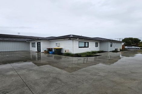 Photo of property in 2/33 May Street, Hamilton East, Hamilton, 3216