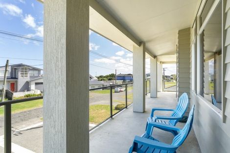 Photo of property in 27 Nelson Street, Foxton Beach, Foxton, 4815