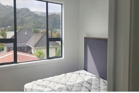 Photo of property in 11/27 Main Road, Wainuiomata, Lower Hutt, 5014