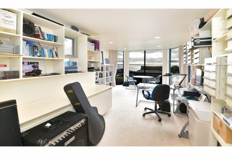 Photo of property in 59 Pacific Parade, Army Bay, Whangaparaoa, 0930