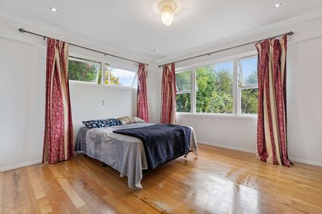 Photo of property in 12 Lawrence Crescent, Hillpark, Auckland, 2102