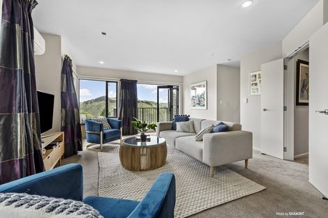 Photo of property in 3b Maldive Street, Khandallah, Wellington, 6035