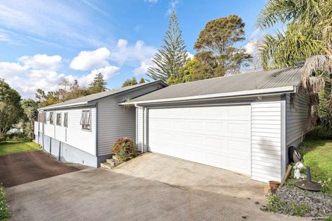 Photo of property in 12 Parrs Cross Road, Henderson, Auckland, 0612