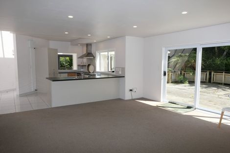 Photo of property in 45 Greenaway Road, Waikanae, 5036