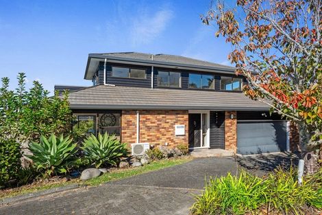 Photo of property in 29 Calypso Place, Rothesay Bay, Auckland, 0630