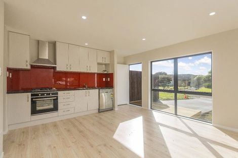 Photo of property in 13 Attymon Lane, East Tamaki, Auckland, 2016