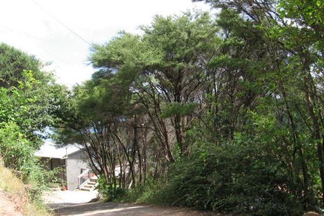 Photo of property in 34 Okoka Road, Omiha, Waiheke Island, 1081