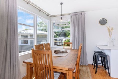 Photo of property in 4 Infidel Place, Torbay, Auckland, 0630