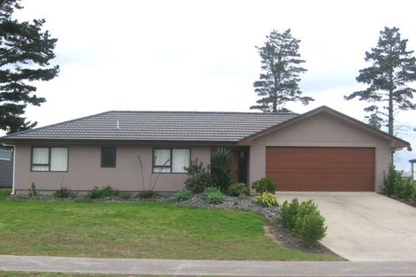 Photo of property in 160 Kowhai Avenue, Matarangi, Whitianga, 3592