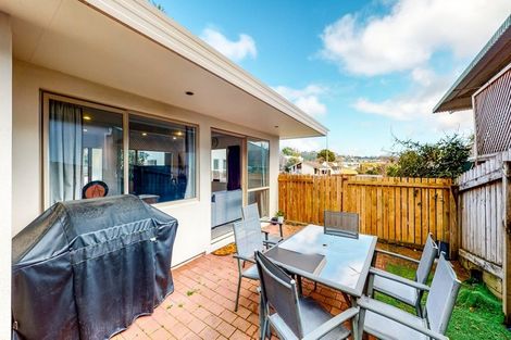 Photo of property in 3/692 Whangaparaoa Road, Stanmore Bay, Whangaparaoa, 0932