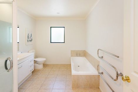 Photo of property in 1999 Longburn Rongotea Road, Longburn, Palmerston North, 4475