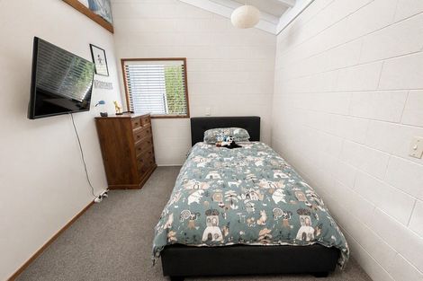Photo of property in 43 Great North Road, Waipawa, 4210
