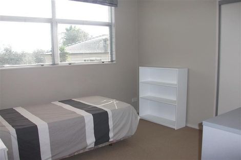 Photo of property in 12 Bushglen Court, Browns Bay, Auckland, 0630